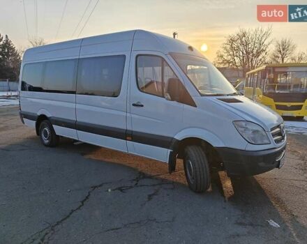Белый Мерседес Sprinter, объемом двигателя 2.87 л и пробегом 700 тыс. км за 15700 $, фото 3 на Automoto.ua