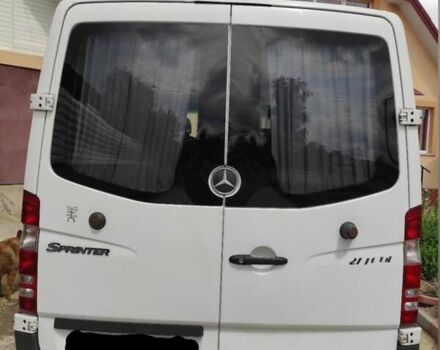 Белый Мерседес Sprinter, объемом двигателя 2.1 л и пробегом 368 тыс. км за 11500 $, фото 4 на Automoto.ua