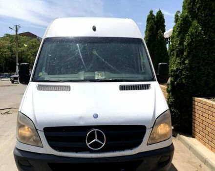 Белый Мерседес Sprinter, объемом двигателя 2.1 л и пробегом 630 тыс. км за 10499 $, фото 4 на Automoto.ua