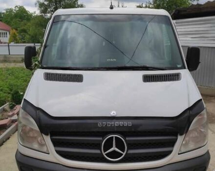 Белый Мерседес Sprinter, объемом двигателя 2.1 л и пробегом 368 тыс. км за 11500 $, фото 3 на Automoto.ua