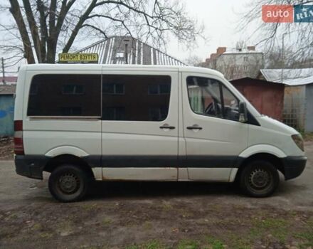 Белый Мерседес Sprinter, объемом двигателя 2.1 л и пробегом 434 тыс. км за 7000 $, фото 4 на Automoto.ua