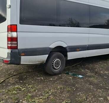 Белый Мерседес Sprinter, объемом двигателя 2.15 л и пробегом 748 тыс. км за 9500 $, фото 1 на Automoto.ua