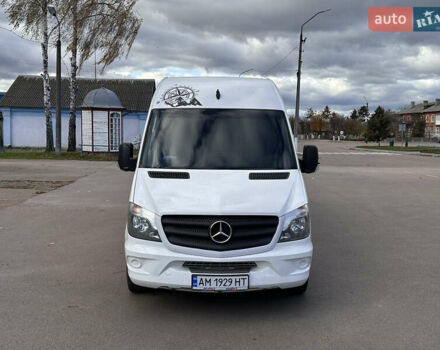 Белый Мерседес Sprinter, объемом двигателя 3.22 л и пробегом 600 тыс. км за 15500 $, фото 4 на Automoto.ua