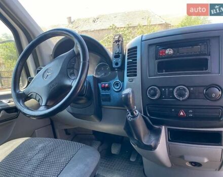 Белый Мерседес Sprinter, объемом двигателя 2.1 л и пробегом 630 тыс. км за 10499 $, фото 8 на Automoto.ua
