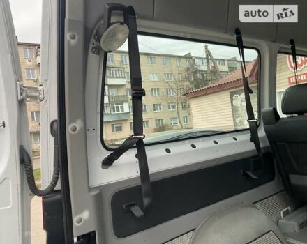 Белый Мерседес Sprinter, объемом двигателя 2.15 л и пробегом 300 тыс. км за 18999 $, фото 16 на Automoto.ua