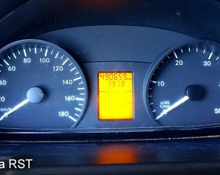 Белый Мерседес Sprinter, объемом двигателя 2.1 л и пробегом 490 тыс. км за 9800 $, фото 7 на Automoto.ua