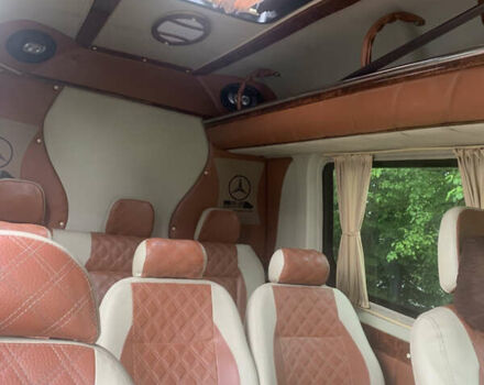 Белый Мерседес Sprinter, объемом двигателя 2.15 л и пробегом 334 тыс. км за 13500 $, фото 2 на Automoto.ua