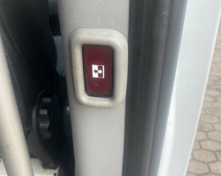 Білий Мерседес Sprinter, об'ємом двигуна 2.2 л та пробігом 760 тис. км за 18599 $, фото 24 на Automoto.ua