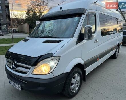 Белый Мерседес Sprinter, объемом двигателя 2.14 л и пробегом 880 тыс. км за 14200 $, фото 2 на Automoto.ua