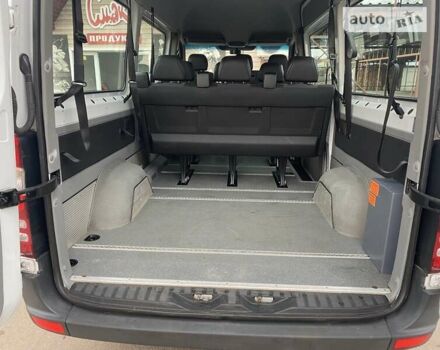 Белый Мерседес Sprinter, объемом двигателя 2.15 л и пробегом 300 тыс. км за 18999 $, фото 14 на Automoto.ua