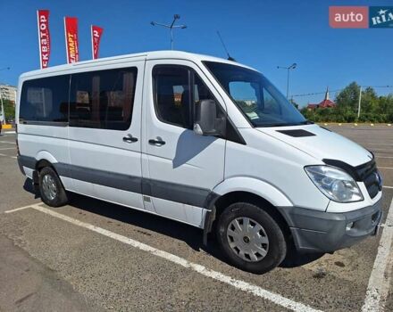 Белый Мерседес Sprinter, объемом двигателя 2.15 л и пробегом 206 тыс. км за 10500 $, фото 4 на Automoto.ua