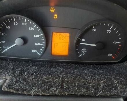 Белый Мерседес Sprinter, объемом двигателя 2.1 л и пробегом 451 тыс. км за 10500 $, фото 12 на Automoto.ua