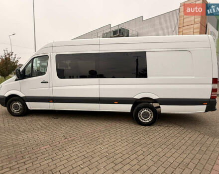 Белый Мерседес Sprinter, объемом двигателя 2.99 л и пробегом 412 тыс. км за 20000 $, фото 6 на Automoto.ua