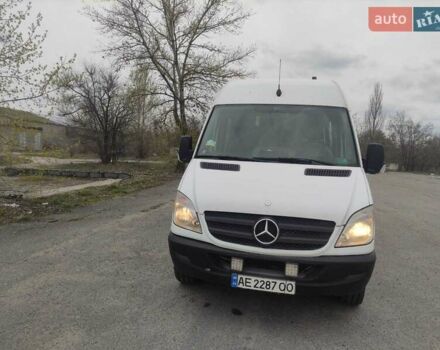 Белый Мерседес Sprinter, объемом двигателя 2.14 л и пробегом 460 тыс. км за 19900 $, фото 1 на Automoto.ua