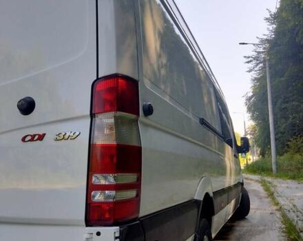 Белый Мерседес Sprinter, объемом двигателя 3 л и пробегом 708 тыс. км за 20500 $, фото 7 на Automoto.ua