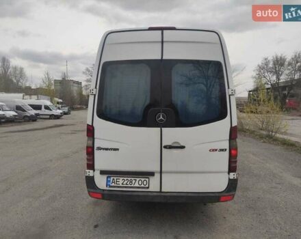 Белый Мерседес Sprinter, объемом двигателя 2.14 л и пробегом 460 тыс. км за 19900 $, фото 5 на Automoto.ua