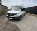 Белый Мерседес Sprinter, объемом двигателя 2.15 л и пробегом 300 тыс. км за 9000 $, фото 2 на Automoto.ua