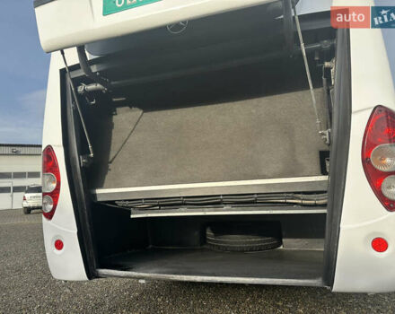 Білий Мерседес Sprinter, об'ємом двигуна 0 л та пробігом 438 тис. км за 44852 $, фото 35 на Automoto.ua