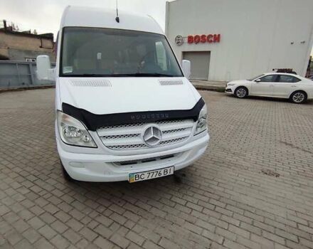 Белый Мерседес Sprinter, объемом двигателя 3 л и пробегом 160 тыс. км за 18000 $, фото 1 на Automoto.ua