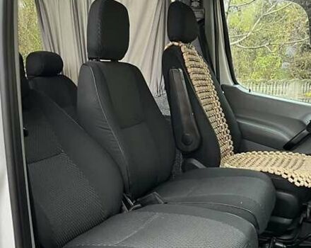 Белый Мерседес Sprinter, объемом двигателя 3 л и пробегом 485 тыс. км за 23500 $, фото 9 на Automoto.ua