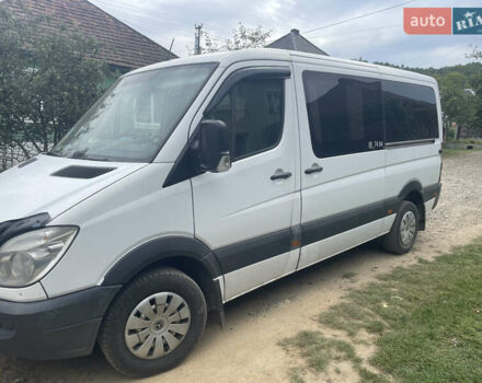 Белый Мерседес Sprinter, объемом двигателя 2.1 л и пробегом 550 тыс. км за 12500 $, фото 1 на Automoto.ua