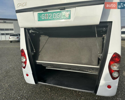 Білий Мерседес Sprinter, об'ємом двигуна 0 л та пробігом 438 тис. км за 44852 $, фото 43 на Automoto.ua