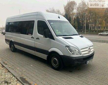 Белый Мерседес Sprinter, объемом двигателя 2.2 л и пробегом 200 тыс. км за 19999 $, фото 1 на Automoto.ua