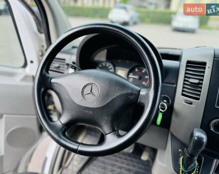 Белый Мерседес Sprinter, объемом двигателя 3 л и пробегом 600 тыс. км за 23999 $, фото 37 на Automoto.ua