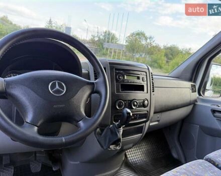 Белый Мерседес Sprinter, объемом двигателя 2.9 л и пробегом 200 тыс. км за 23900 $, фото 16 на Automoto.ua