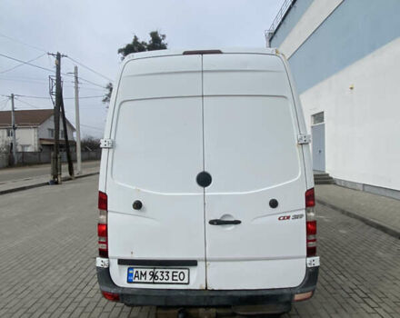 Белый Мерседес Sprinter, объемом двигателя 2.99 л и пробегом 310 тыс. км за 13500 $, фото 3 на Automoto.ua