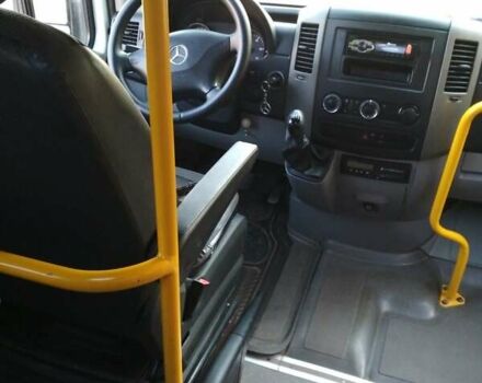 Белый Мерседес Sprinter, объемом двигателя 2.14 л и пробегом 550 тыс. км за 25555 $, фото 7 на Automoto.ua