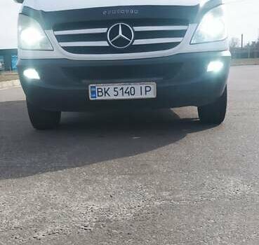 Білий Мерседес Sprinter, об'ємом двигуна 2.2 л та пробігом 448 тис. км за 16200 $, фото 1 на Automoto.ua