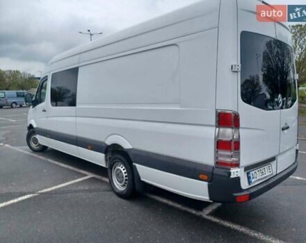 Белый Мерседес Sprinter, объемом двигателя 2.2 л и пробегом 330 тыс. км за 23000 $, фото 17 на Automoto.ua
