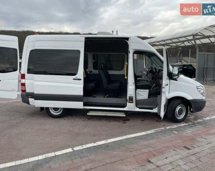 Белый Мерседес Sprinter, объемом двигателя 2.1 л и пробегом 285 тыс. км за 16800 $, фото 23 на Automoto.ua