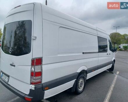 Белый Мерседес Sprinter, объемом двигателя 2.2 л и пробегом 330 тыс. км за 23000 $, фото 10 на Automoto.ua