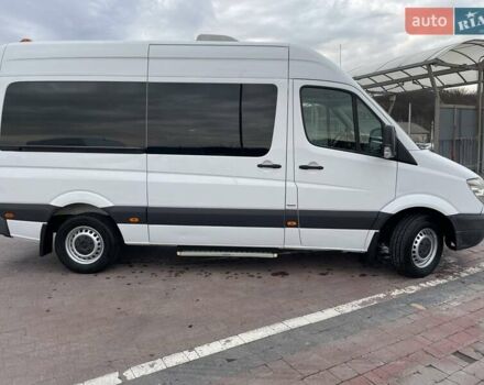 Белый Мерседес Sprinter, объемом двигателя 2.1 л и пробегом 285 тыс. км за 16800 $, фото 5 на Automoto.ua