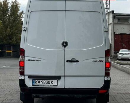 Белый Мерседес Sprinter, объемом двигателя 2.14 л и пробегом 449 тыс. км за 12000 $, фото 4 на Automoto.ua