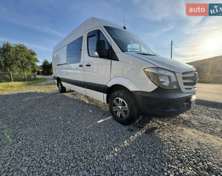 Белый Мерседес Sprinter, объемом двигателя 2.14 л и пробегом 330 тыс. км за 13700 $, фото 11 на Automoto.ua