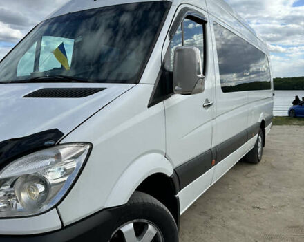 Белый Мерседес Sprinter, объемом двигателя 3 л и пробегом 800 тыс. км за 24999 $, фото 1 на Automoto.ua