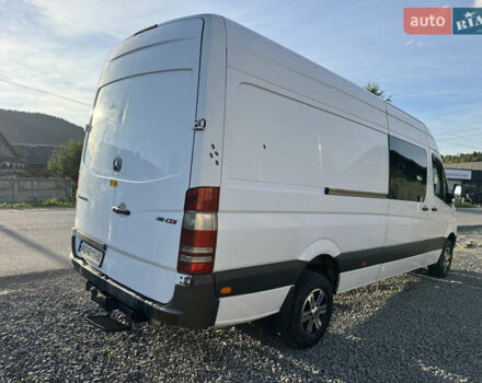 Белый Мерседес Sprinter, объемом двигателя 2.14 л и пробегом 330 тыс. км за 13700 $, фото 16 на Automoto.ua