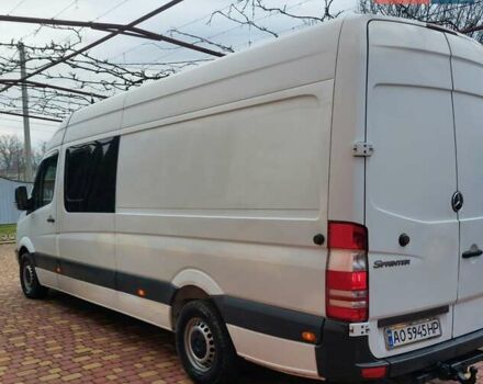 Белый Мерседес Sprinter, объемом двигателя 2.1 л и пробегом 295 тыс. км за 16800 $, фото 2 на Automoto.ua