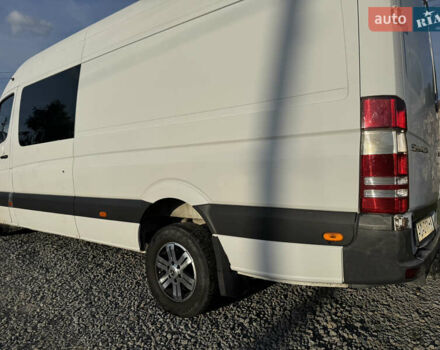 Белый Мерседес Sprinter, объемом двигателя 2.14 л и пробегом 330 тыс. км за 13700 $, фото 14 на Automoto.ua