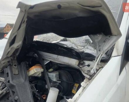 Белый Мерседес Sprinter, объемом двигателя 2.2 л и пробегом 314 тыс. км за 5500 $, фото 14 на Automoto.ua