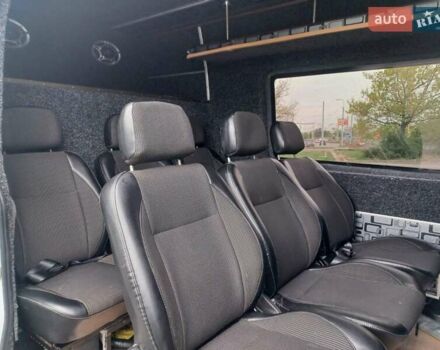 Белый Мерседес Sprinter, объемом двигателя 2.2 л и пробегом 330 тыс. км за 23000 $, фото 8 на Automoto.ua