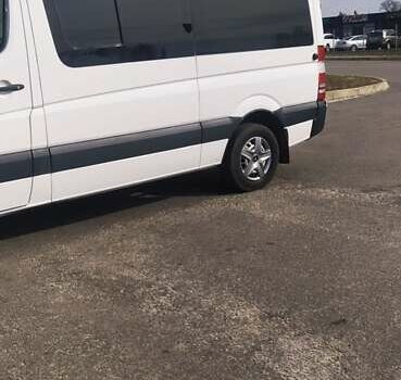 Білий Мерседес Sprinter, об'ємом двигуна 2.2 л та пробігом 448 тис. км за 16200 $, фото 5 на Automoto.ua