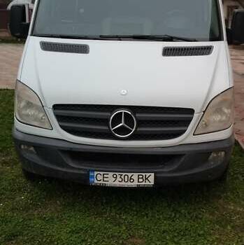 Белый Мерседес Sprinter, объемом двигателя 2.14 л и пробегом 220 тыс. км за 22300 $, фото 6 на Automoto.ua