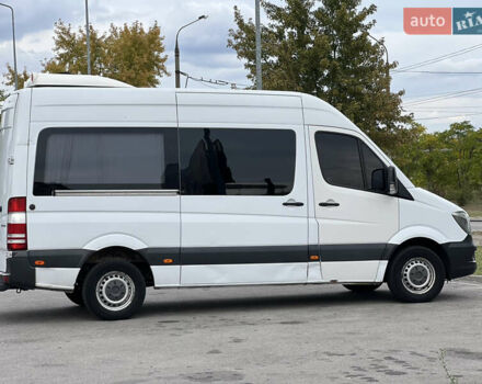 Белый Мерседес Sprinter, объемом двигателя 2.14 л и пробегом 282 тыс. км за 16000 $, фото 3 на Automoto.ua