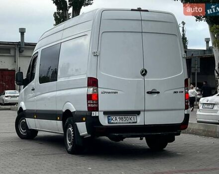 Белый Мерседес Sprinter, объемом двигателя 2.14 л и пробегом 449 тыс. км за 12000 $, фото 1 на Automoto.ua