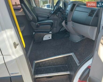 Белый Мерседес Sprinter, объемом двигателя 2.9 л и пробегом 320 тыс. км за 13700 $, фото 16 на Automoto.ua