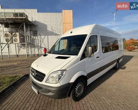 Белый Мерседес Sprinter, объемом двигателя 2.9 л и пробегом 365 тыс. км за 21000 $, фото 1 на Automoto.ua